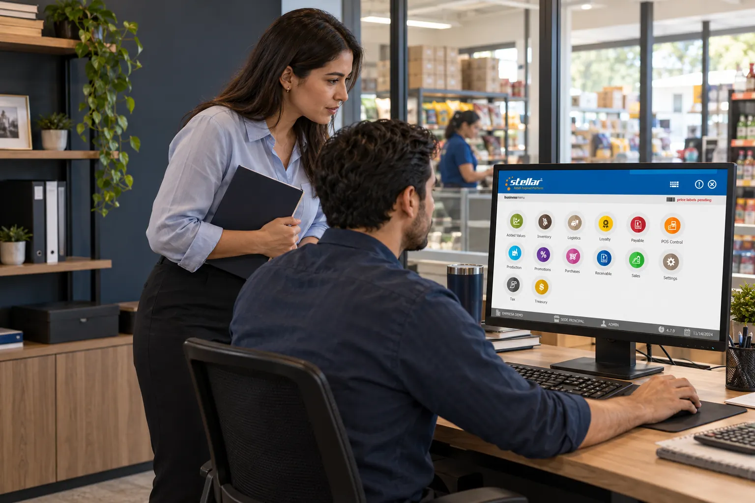 Equipo coordina la gestión del negocio desde una oficina conectada con la operación; escena generada